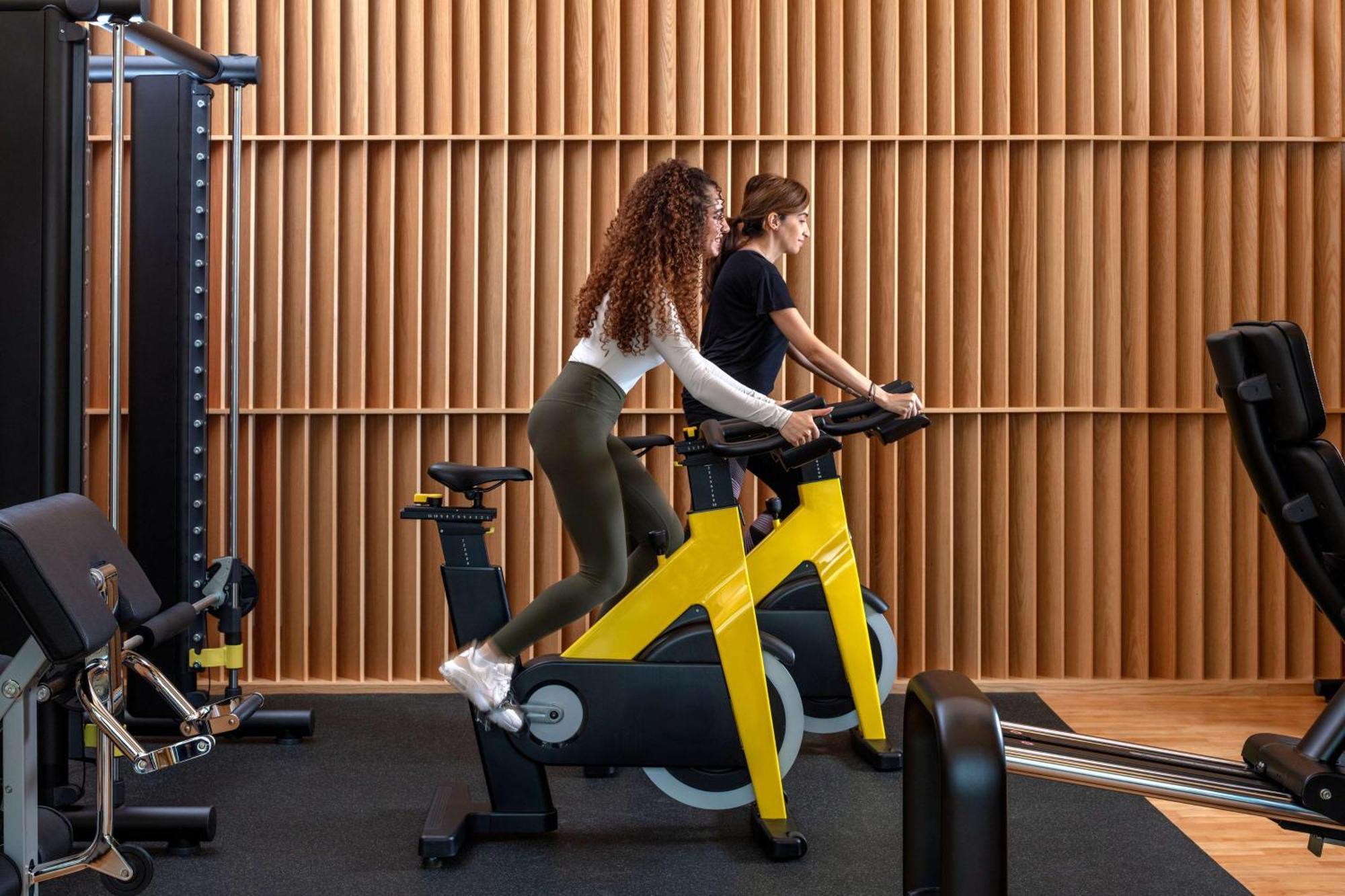 Hyatt Regency Riyadh Olaya Kültér fotó Indoor cycling