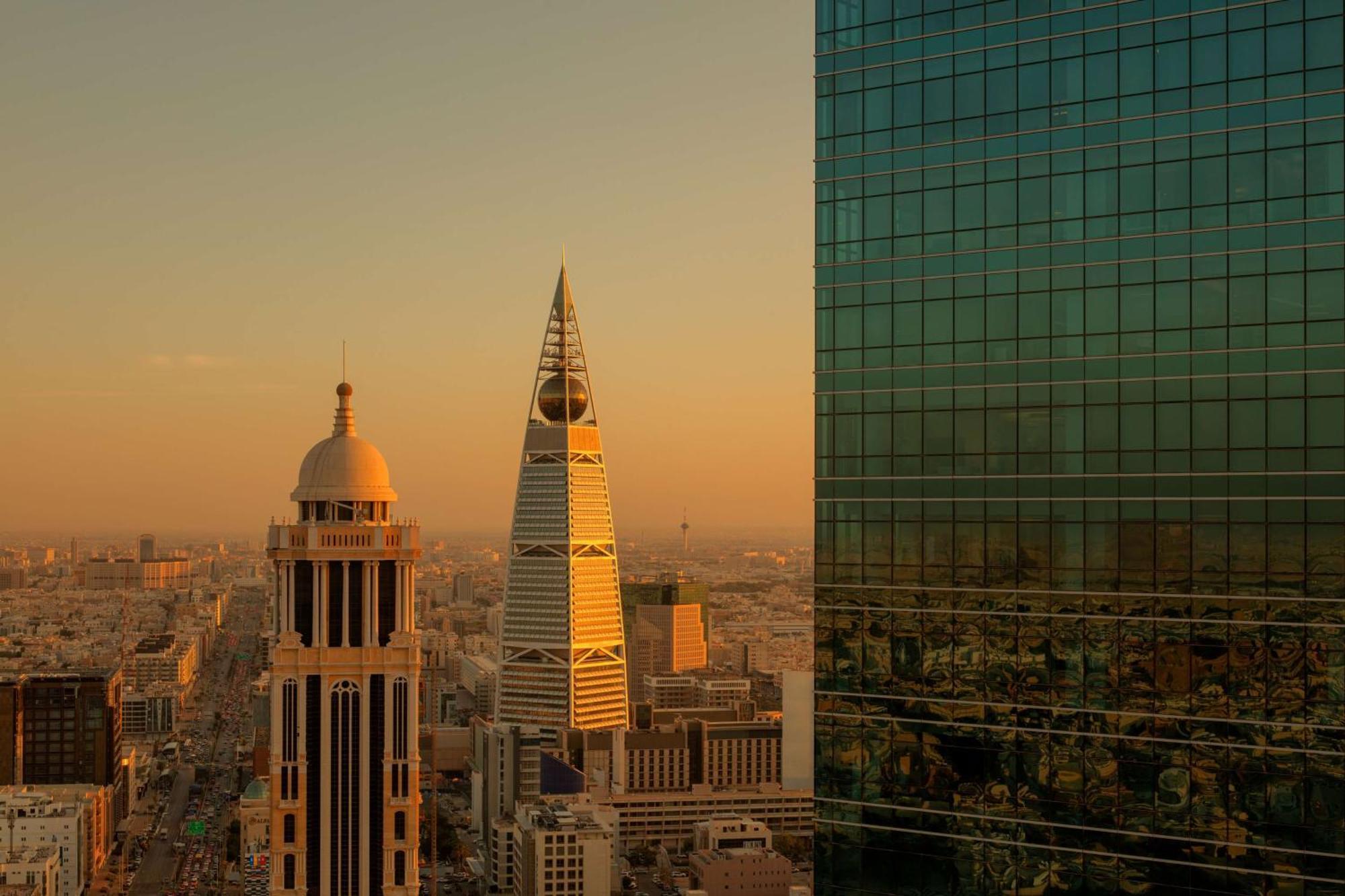 Hyatt Regency Riyadh Olaya Kültér fotó Kingdom Centre, Riyadh