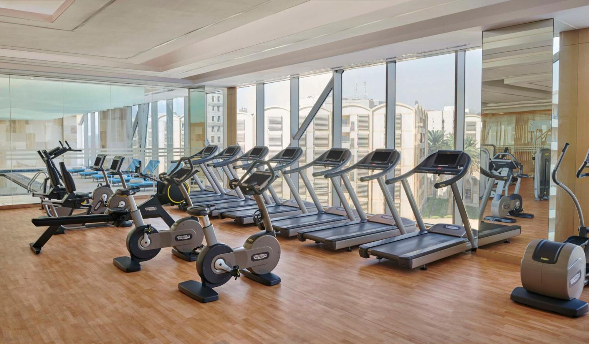 Hyatt Regency Riyadh Olaya Kültér fotó A gym at the Jumeirah Beach Hotel