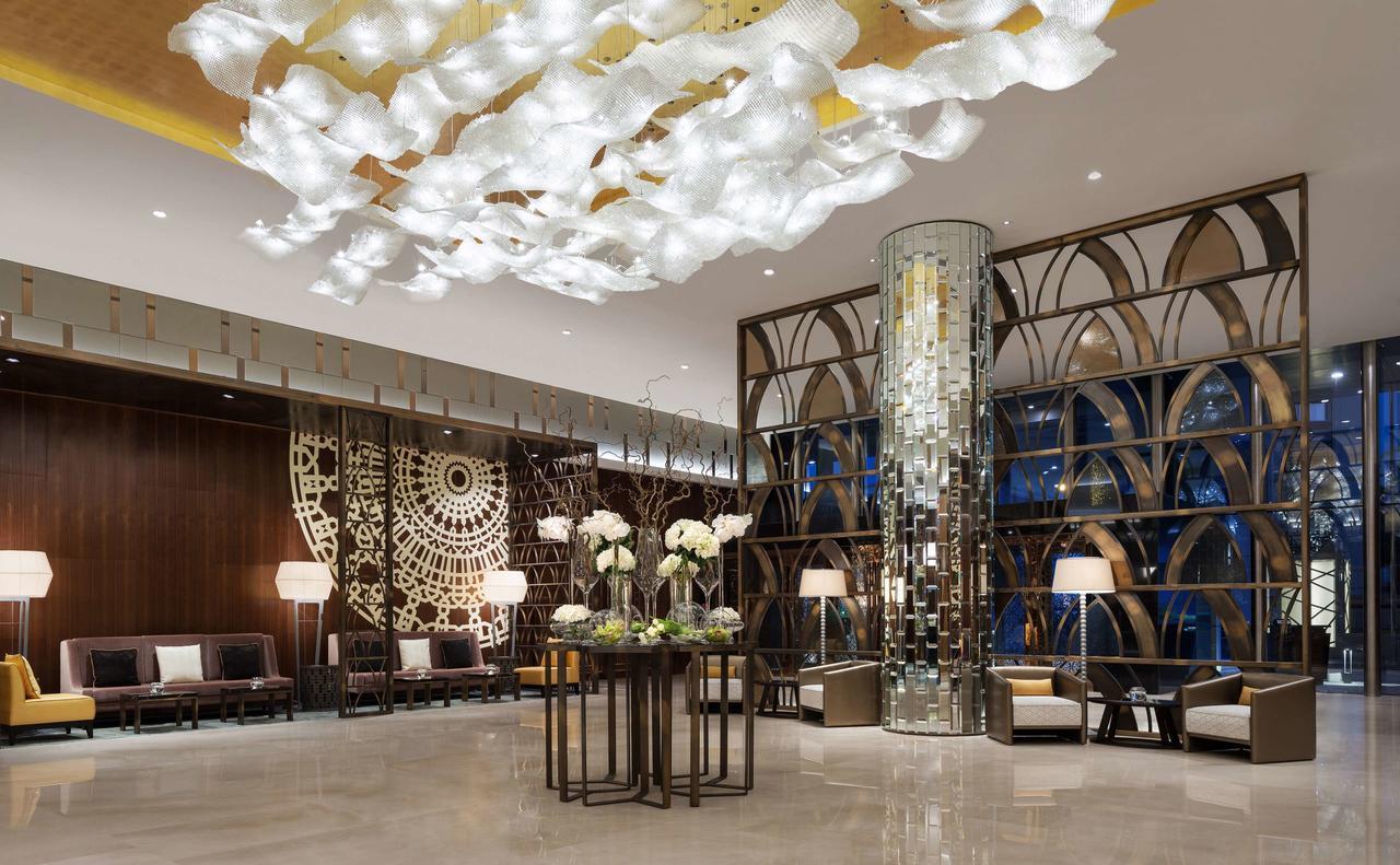 Hyatt Regency Riyadh Olaya Kültér fotó The lobby of the hotel
